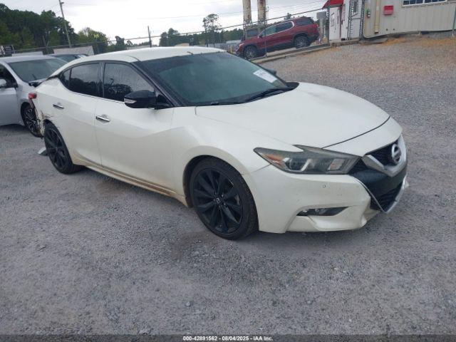  Salvage Nissan Maxima