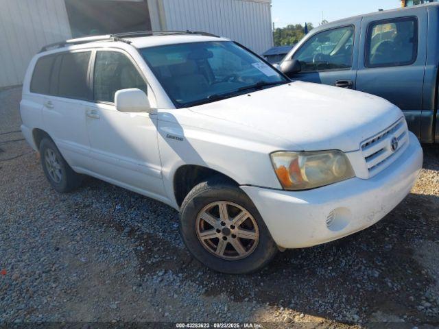  Salvage Toyota Highlander