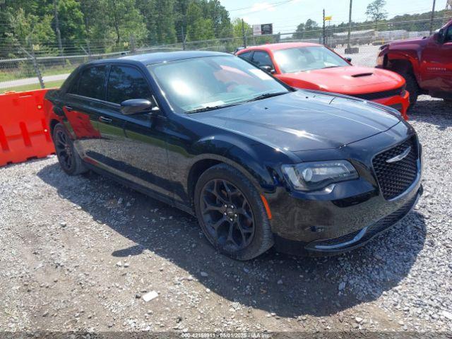  Salvage Chrysler 300