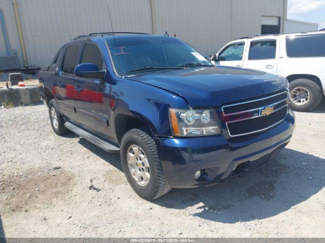  Salvage Chevrolet Avalanche