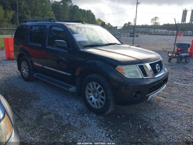  Salvage Nissan Pathfinder