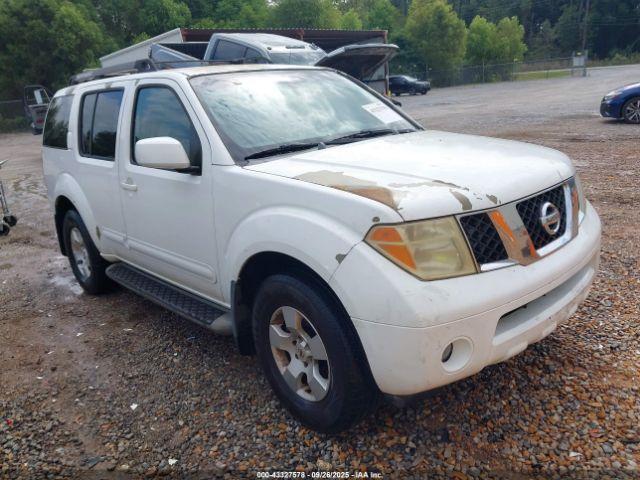  Salvage Nissan Pathfinder