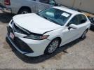 Toyota Camry Le Image 13