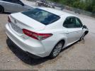 Toyota Camry Le Image 6