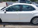 Toyota Camry Le Image 14