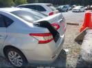 Nissan Sentra Image 9