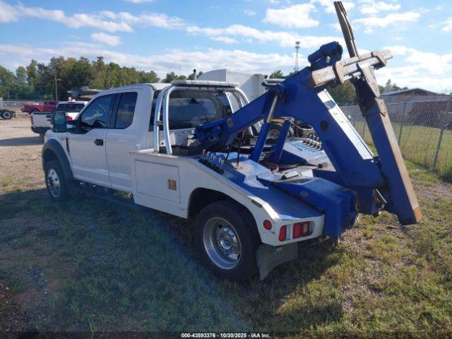 Ford F-450 Xlt Image 3