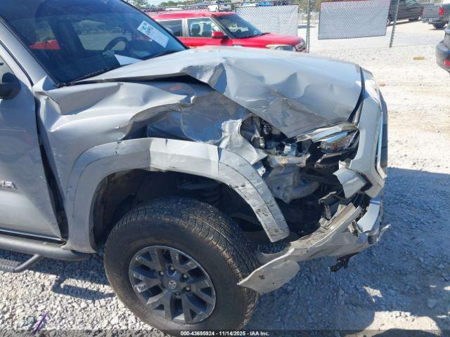 Toyota Tacoma Sr5 V6 Image 6