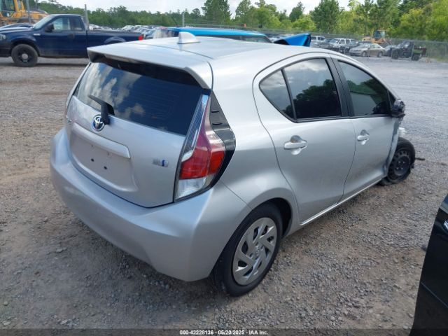 Toyota Prius c Two Image 9