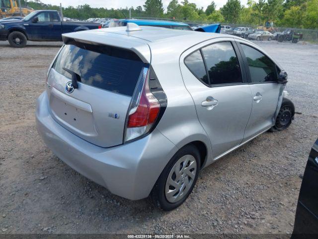 Toyota Prius c Two Image 9