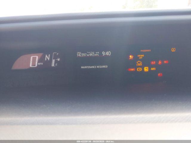 Toyota Prius c Two Image 12