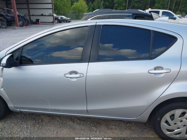 Toyota Prius c Two Image 17
