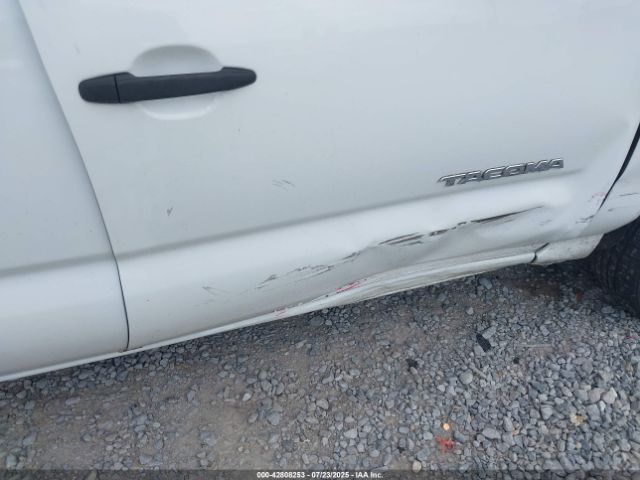 Toyota Tacoma Image 8