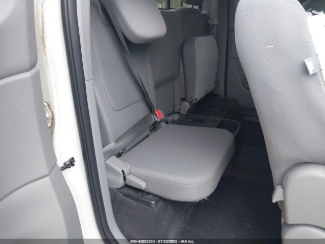 Toyota Tacoma Image 11