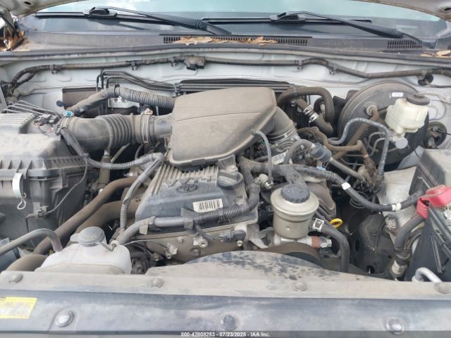 Toyota Tacoma Image 16