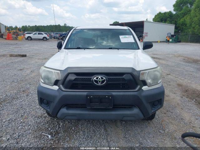 Toyota Tacoma Image 2
