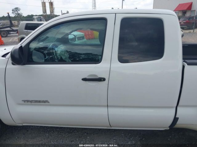 Toyota Tacoma Image 17