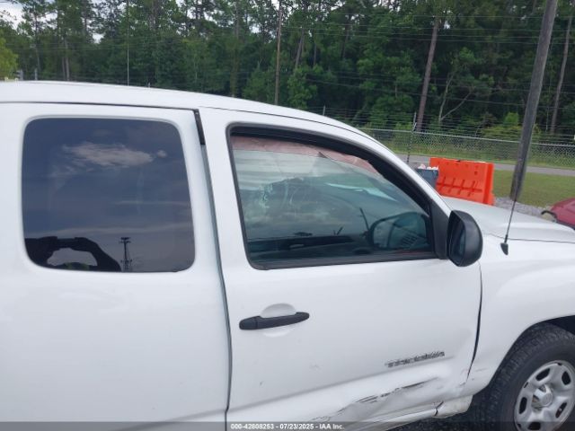 Toyota Tacoma Image 6