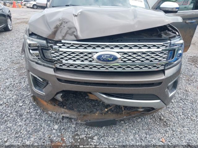Ford Expedition Platinum Image 12