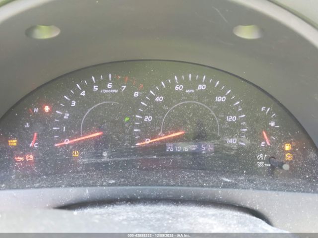 Toyota Camry Le Image 9