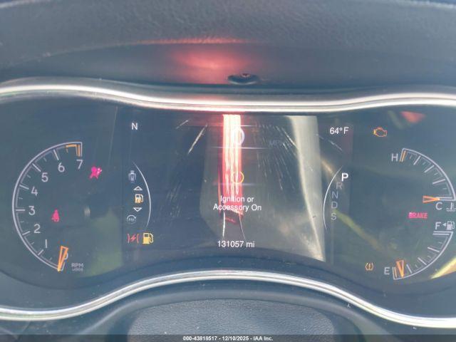 Jeep Grand Cherokee Overland Image 14