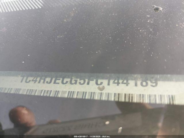 Jeep Grand Cherokee Overland Image 12