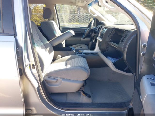 Toyota Tundra Sr5 5.7l V8 Image 12