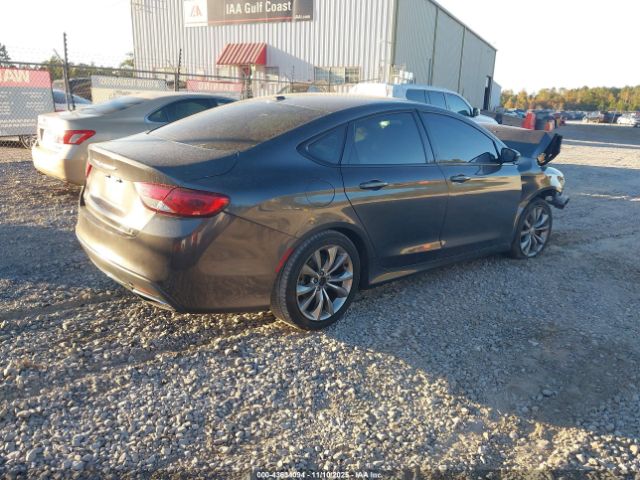 Chrysler 200 S Image 4