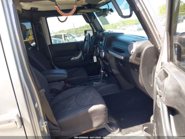 Jeep Wrangler Sahara Image 2