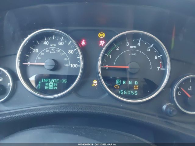 Jeep Wrangler Sahara Image 3