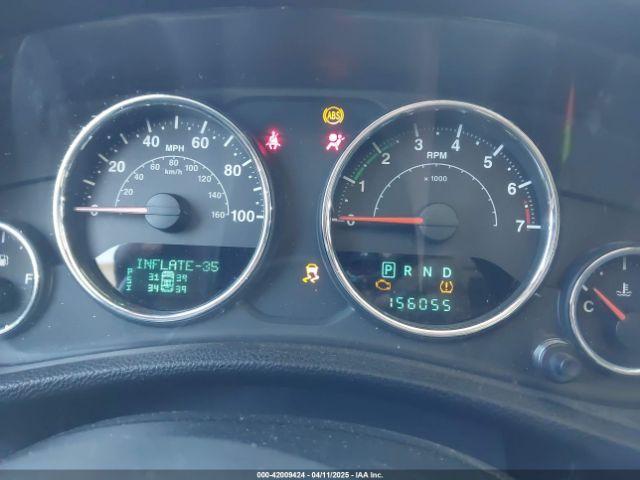 Jeep Wrangler Sahara Image 3