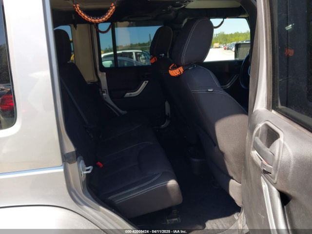 Jeep Wrangler Sahara Image 5