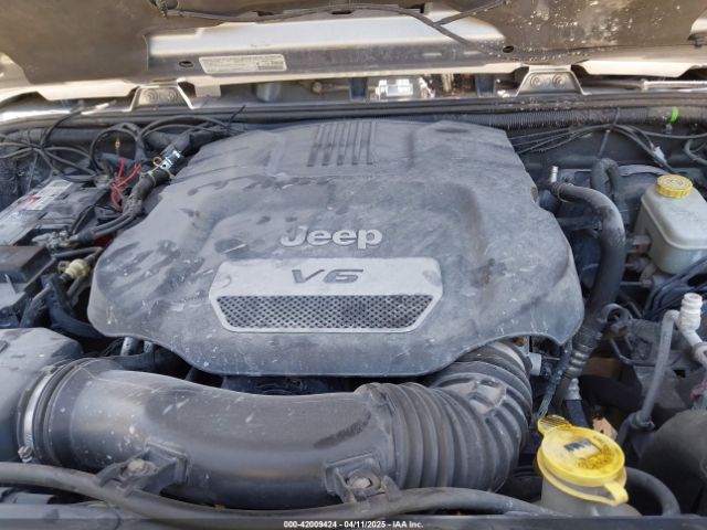 Jeep Wrangler Sahara Image 12