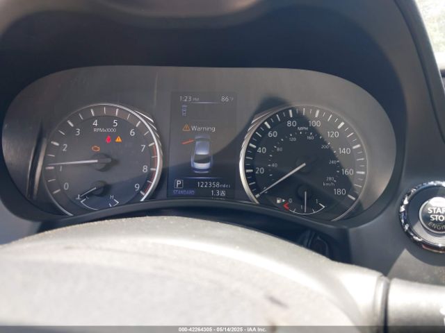 INFINITI Q50 3.0t Luxe Image 2