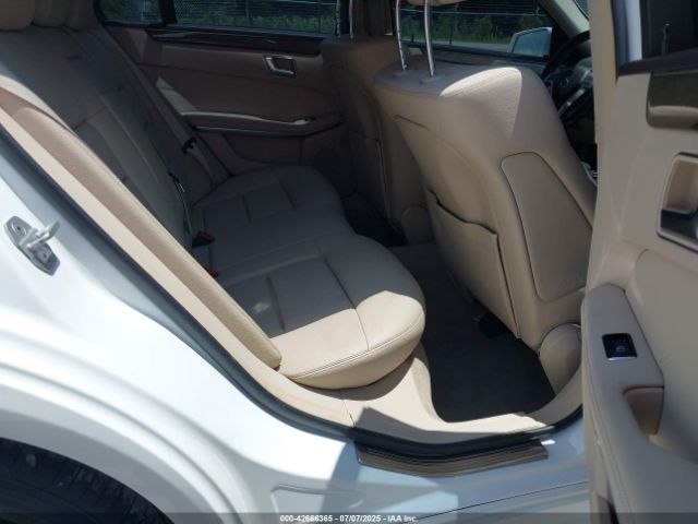 Mercedes-Benz E-Class 4matic Image 5