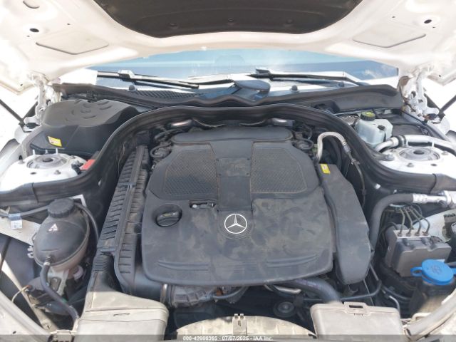 Mercedes-Benz E-Class 4matic Image 9