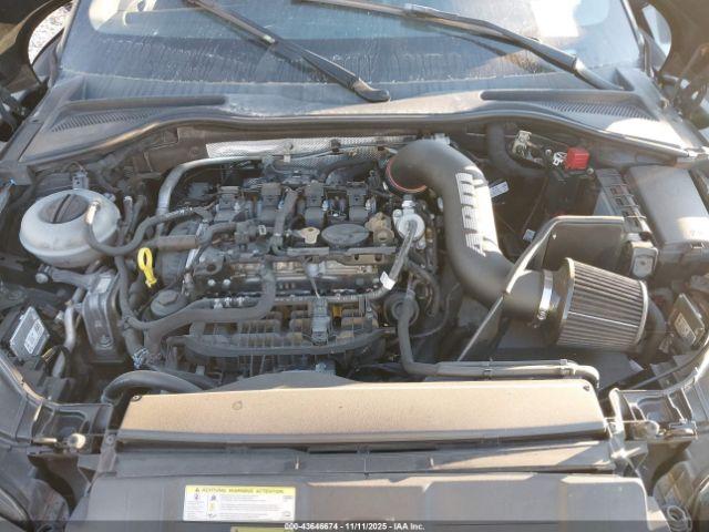 Audi TT 2.0t Image 12