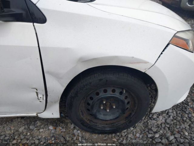 Toyota Corolla Le Image 10