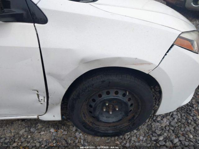 Toyota Corolla Le Image 10