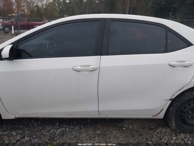 Toyota Corolla Le Image 15