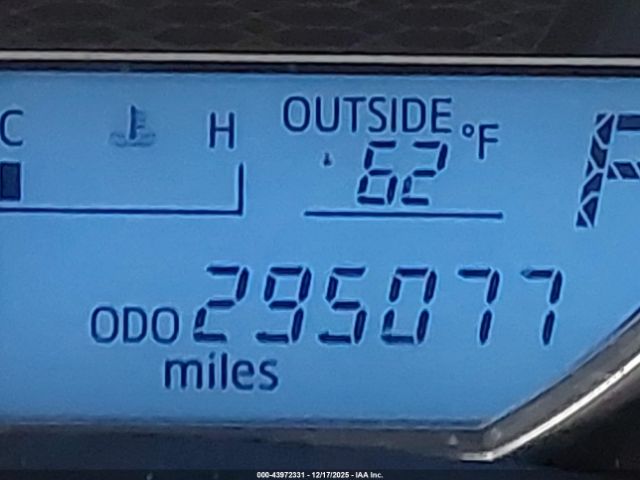 Toyota Corolla Le Image 11