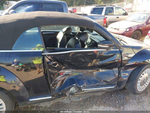 Volkswagen Beetle 1.8t Se Image 12