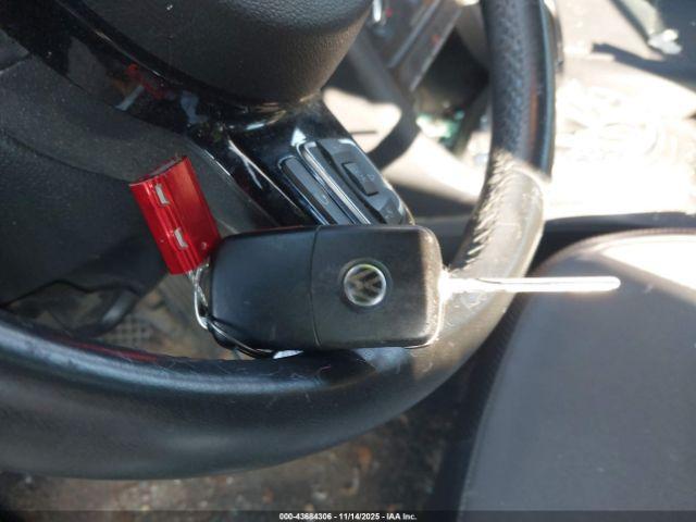 Volkswagen Beetle 1.8t Se Image 5