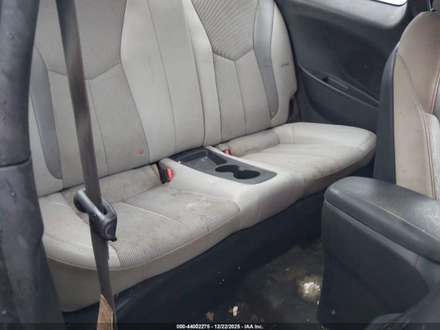 Hyundai VELOSTER Image 6