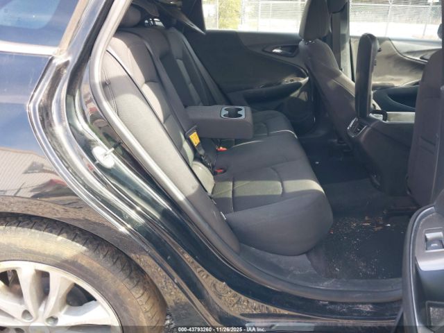 Chevrolet Malibu 1lt Image 8