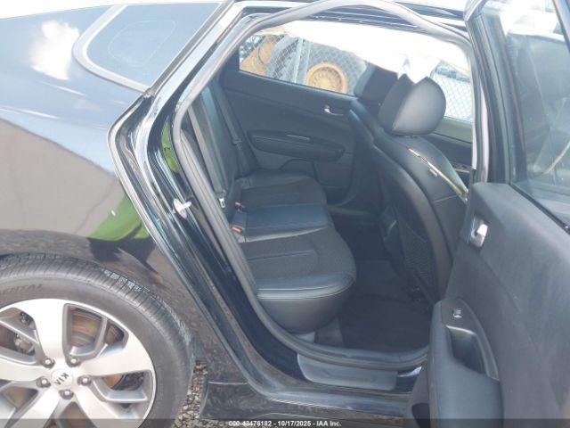 Kia Optima S Image 3