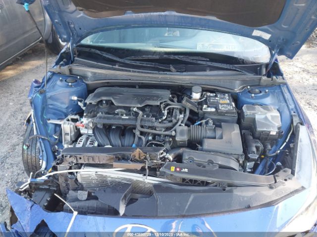 Hyundai ELANTRA Sel Image 9