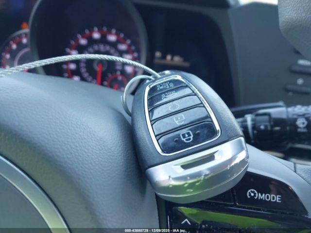 Hyundai ELANTRA Sel Image 8