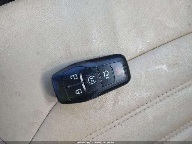 Ford Fusion Se Image 8