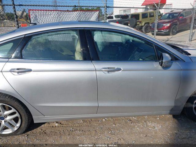 Ford Fusion Se Image 2